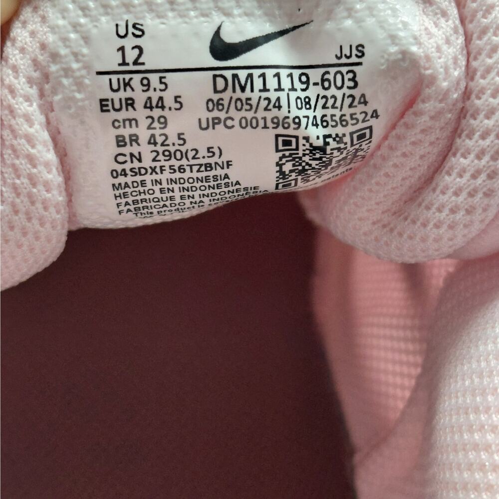 Nike Legend Essentials 3 Athletic Sneakers Women's 12 Pink Activewear Workout - Picture 10 of 13